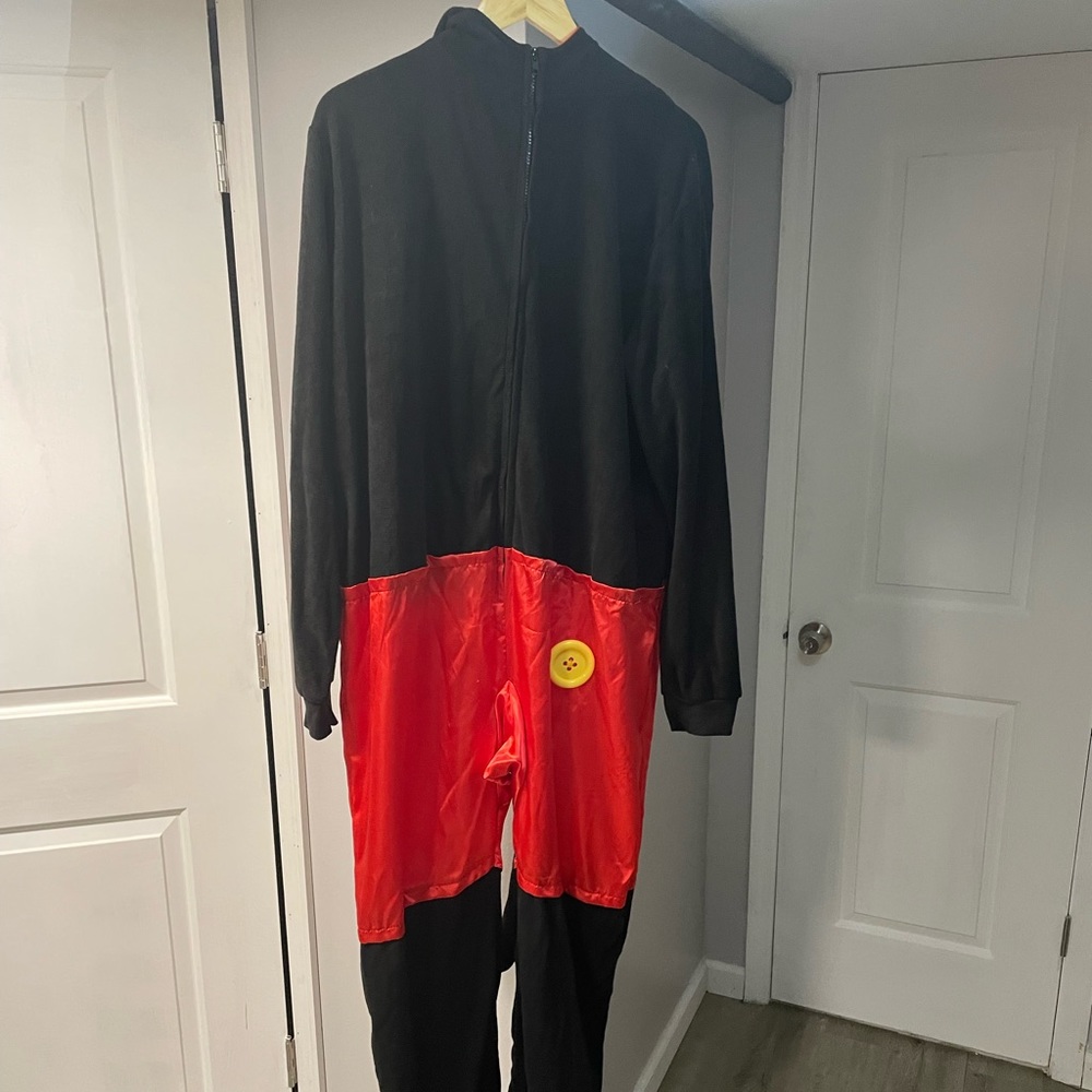 Disney Adult Micky Mouse size xl